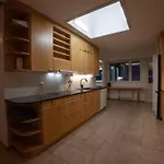 Maenty 200 M2 Arkkitehdin Suunnittelema Kaupunkikoti Rauhallinen Sijainti, Sauna, Ilmainen Pysaekoeinti Villa