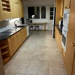 Maenty 200 M2 Arkkitehdin Suunnittelema Kaupunkikoti Rauhallinen Sijainti, Sauna, Ilmainen Pysaekoeinti Villa