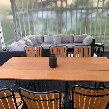 וילה Maenty 200 M2 Arkkitehdin Suunnittelema Kaupunkikoti Rauhallinen Sijainti Sauna Autokatos