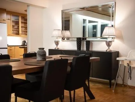 Villa Maenty 200 M2 Arkkitehdin Suunnittelema Kaupunkikoti Rauhallinen Sijainti Sauna Autokatos