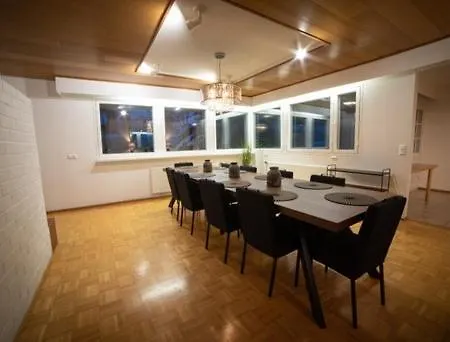 Maenty 200 M2 Arkkitehdin Suunnittelema Kaupunkikoti Rauhallinen Sijainti Sauna Autokatos *