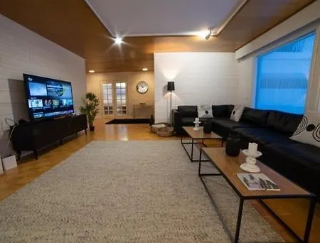 Villa Maenty 200 M2 Arkkitehdin Suunnittelema Kaupunkikoti Rauhallinen Sijainti, Sauna, Ilmainen Pysaekoeinti