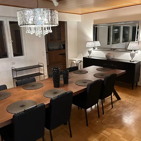 Maenty 200 M2 Arkkitehdin Suunnittelema Kaupunkikoti Rauhallinen Sijainti Sauna Autokatos וילה *