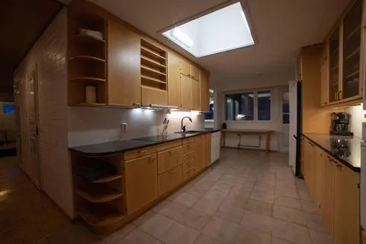 Maenty 200 M2 Arkkitehdin Suunnittelema Kaupunkikoti Rauhallinen Sijainti, Sauna, Ilmainen Pysaekoeinti Villa