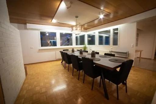 Maenty 200 M2 Arkkitehdin Suunnittelema Kaupunkikoti Rauhallinen Sijainti, Sauna, Ilmainen Pysaekoeinti *