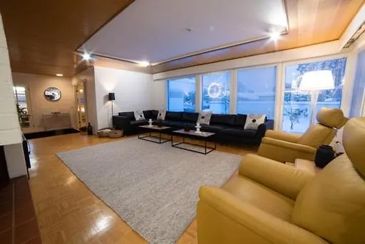 Maenty 200 M2 Arkkitehdin Suunnittelema Kaupunkikoti Rauhallinen Sijainti, Sauna, Ilmainen Pysaekoeinti *