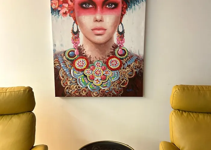 Maenty 200 M2 Arkkitehdin Suunnittelema Kaupunkikoti Rauhallinen Sijainti, Sauna, Ilmainen Pysaekoeinti Villa *