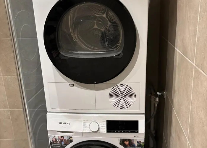 Maenty 200 M2 Arkkitehdin Suunnittelema Kaupunkikoti Rauhallinen Sijainti, Sauna, Ilmainen Pysaekoeinti Villa